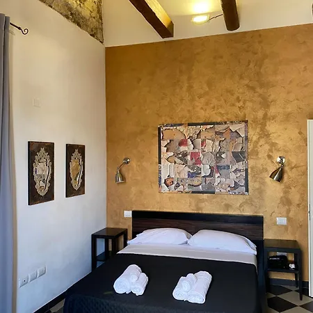 Mani Cagliari