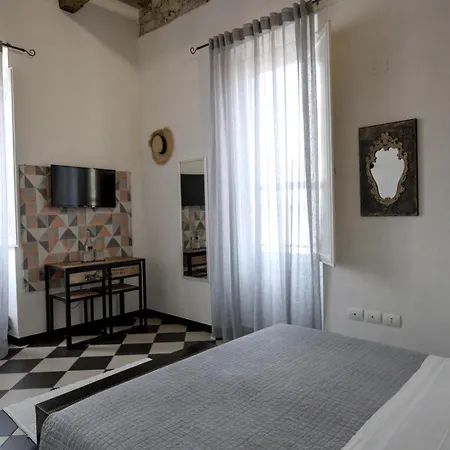 Mani 3* Cagliari