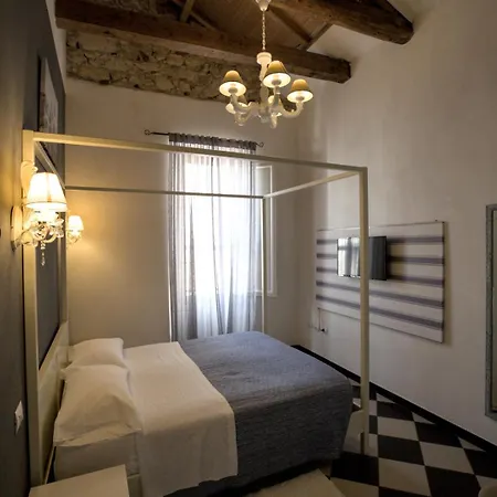 Mani Penzion 3*
