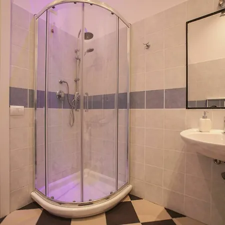 Guest house Mani 2*