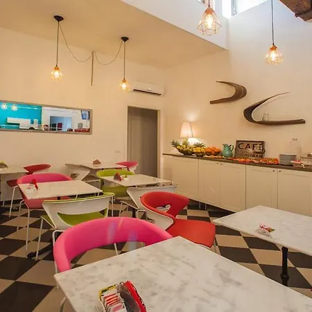 Mani Guest house 2*