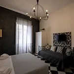 בית הארחה Mani קליארי