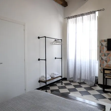 Mani Penzion Cagliari