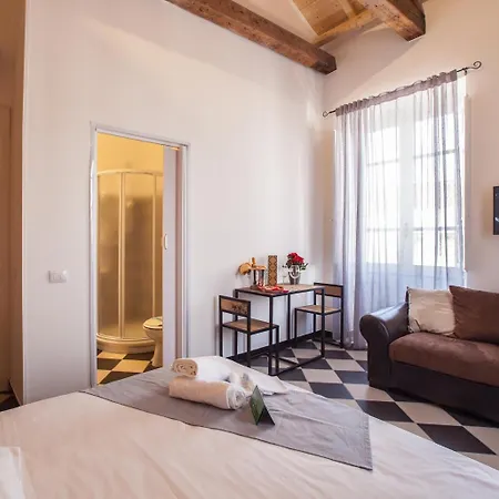 Mani 3* 卡利亚里